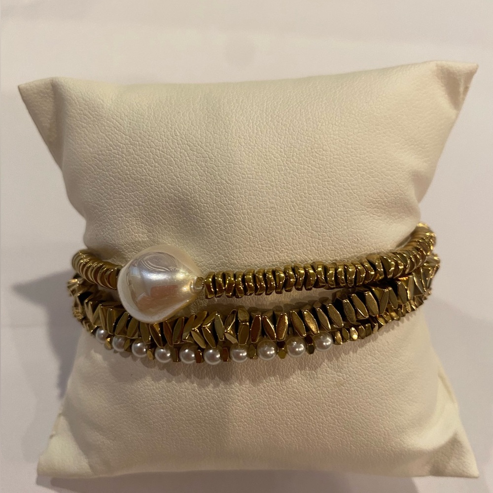 Anthropologie Gold Beaded Wrap Bracelet with Pearl Accent - Picture 2 of 4